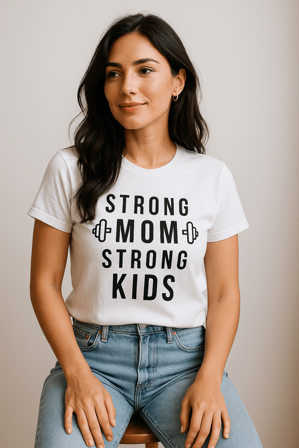 Zestaw Koszulka + Kubek: Strong Mom Strong Kids – Mama Edition (biała) TOP PREZENT